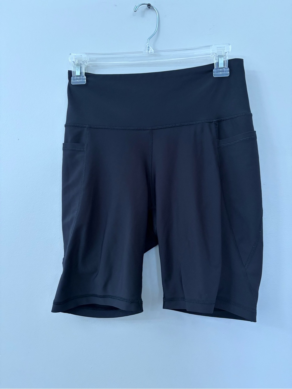 Old Navy Black Mid-Rise Bike Shorts with Side Pockets